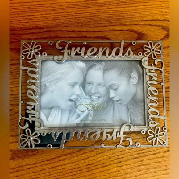 Friend theme Picture Frame - Picture 2 of 4